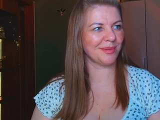 VeronikaGold live cam preview