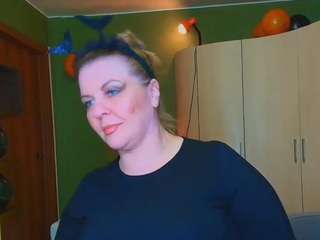 VeronikaGold live cam preview