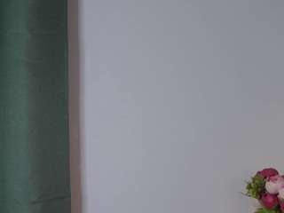 Leslipavy - Live Cam on CamSoda