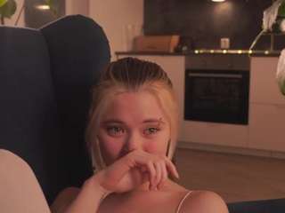 nevadoty's CamSoda show and profile