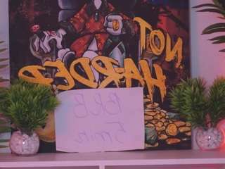 silkylumi live cam profile