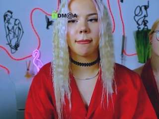 stella-flower's CamSoda show and profile