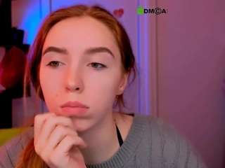 stella-flower's CamSoda show and profile