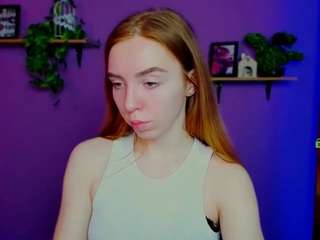 stella-flower's CamSoda show and profile