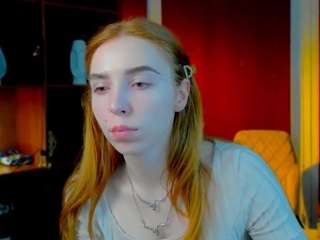 stella-flower's CamSoda show and profile