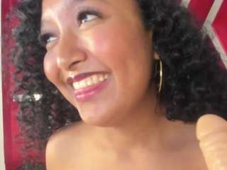 Live webcam model sweetdesireasm on Soda Cams