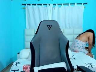 CherryKiiss live webcam show