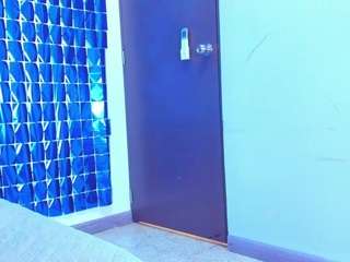 eemma-99 Live Webcam on CamSoda