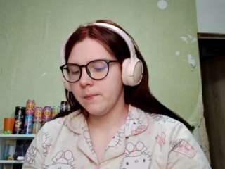 jennymurata's CamSoda show and profile