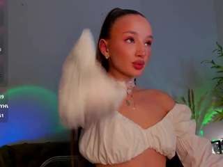 ladyy-olyana live cam preview