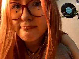 pauleneboeck's CamSoda show and profile