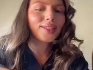 le modèle danielarous est en webcam porno dans un show sur le site camsoda, il possède les tags suivants: ahegao,ass clapping,athletic,blowjob,brown eyes,large tits,lovense,no drinking,spanking,toys,twerk,yoga,brown hair,curvy,mobile