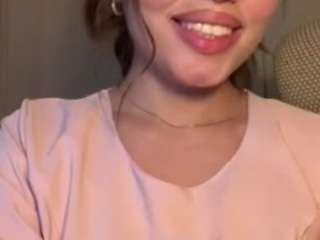 danielarous webcam model