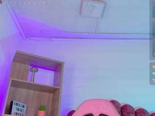 eli-bluee Live Webcam on CamSoda