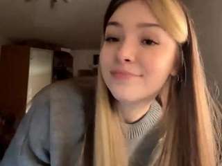 isabellanovak's CamSoda show and profile