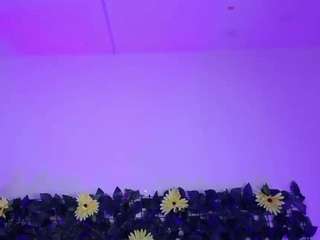 ladymooncs live cam preview