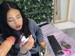 ladymooncs live cam preview