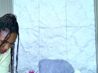 Live webcam model nahomii-williams on Soda Cams