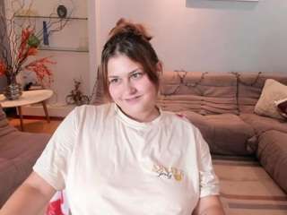 Norawins's cam show statistics and live stream