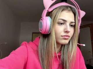 elvakiebala Live Webcam on CamSoda