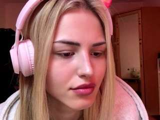 le modèle elvakiebala est en webcam porno dans un show sur le site camsoda, il possède les tags suivants: anal,sexy,anal toys,no drinking,no smoking,oil,orgasm,pov,pussy,sex toys,shaved pussy,naked,skinny,spank,spanking,squirter,strip,striptease,tease,wet