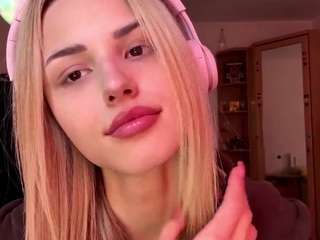 le modèle elvakiebala est en webcam porno dans un show sur le site camsoda, il possède les tags suivants: anal,sexy,anal toys,no drinking,no smoking,oil,orgasm,pov,pussy,sex toys,shaved pussy,naked,skinny,spank,spanking,squirter,strip,striptease,tease,wet