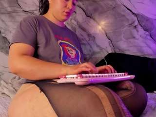 ginebrass Live Webcam on CamSoda