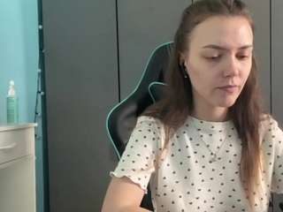 islabenedetti's CamSoda show and profile