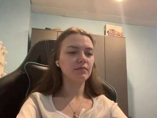 islabenedetti's CamSoda show and profile