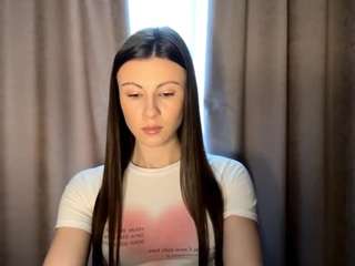 latrinamuncy's CamSoda show and profile