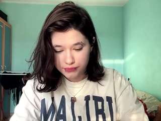 melainevalletta Live Webcam on CamSoda