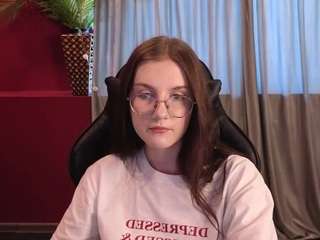 minebemine's CamSoda show and profile