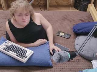 MiniNatalie live cam preview