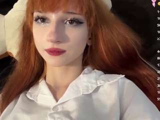 neliaburroughs's CamSoda show and profile