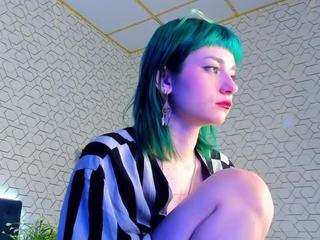 scarle-whisper Live Webcam on CamSoda