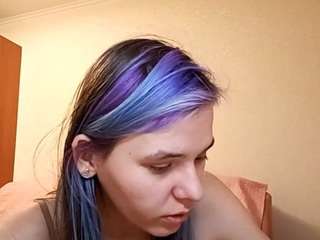 le modèle sebrinainnamorato est en webcam porno dans un show sur le site camsoda, il possède les tags suivants: ass,asshole,blowjob,drinking,flashing,green eyes,neon hair,pussy,skinny,smoking,tattoos,teen 18,young adult,hd,small tits,white