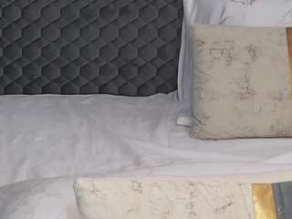 sophiewild1's CamSoda show and profile