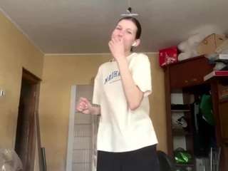 Live webcam model thaoniederhaus on Soda Cams