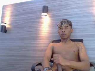 tonnymarck's CamSoda show and profile