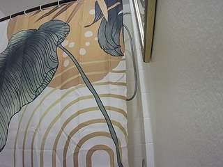 voyeurcam-whitneyoc-shower