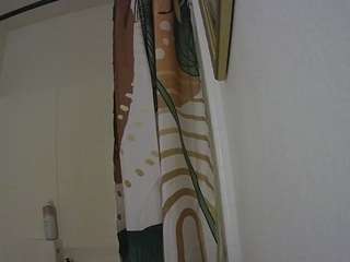 voyeurcam-whitneyoc-shower