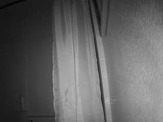 voyeurcam-whitneyoc-shower