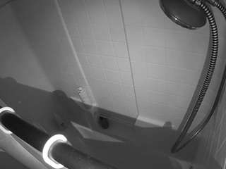 voyeurcam-whitneyoc-shower