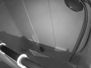 voyeurcam-whitneyoc-shower live cam profile