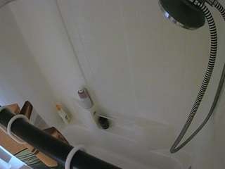 voyeurcam-whitneyoc-shower