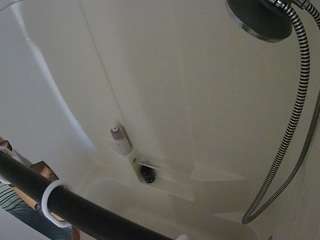 voyeurcam-whitneyoc-shower