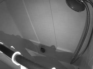 voyeurcam-whitneyoc-shower