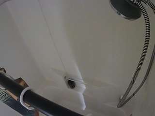 voyeurcam-whitneyoc-shower