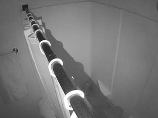 voyeurcam-whitneyoc-shower