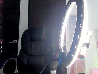 bunny-glow Live Webcam on CamSoda